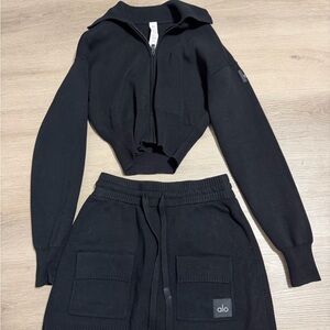 Alo Yoga Scholar Set